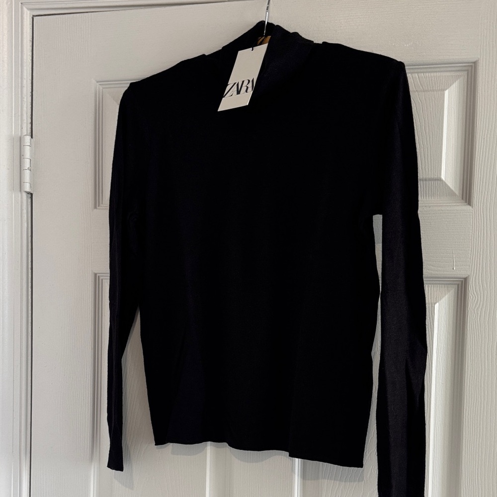 Zara Black Long Sleeve Top